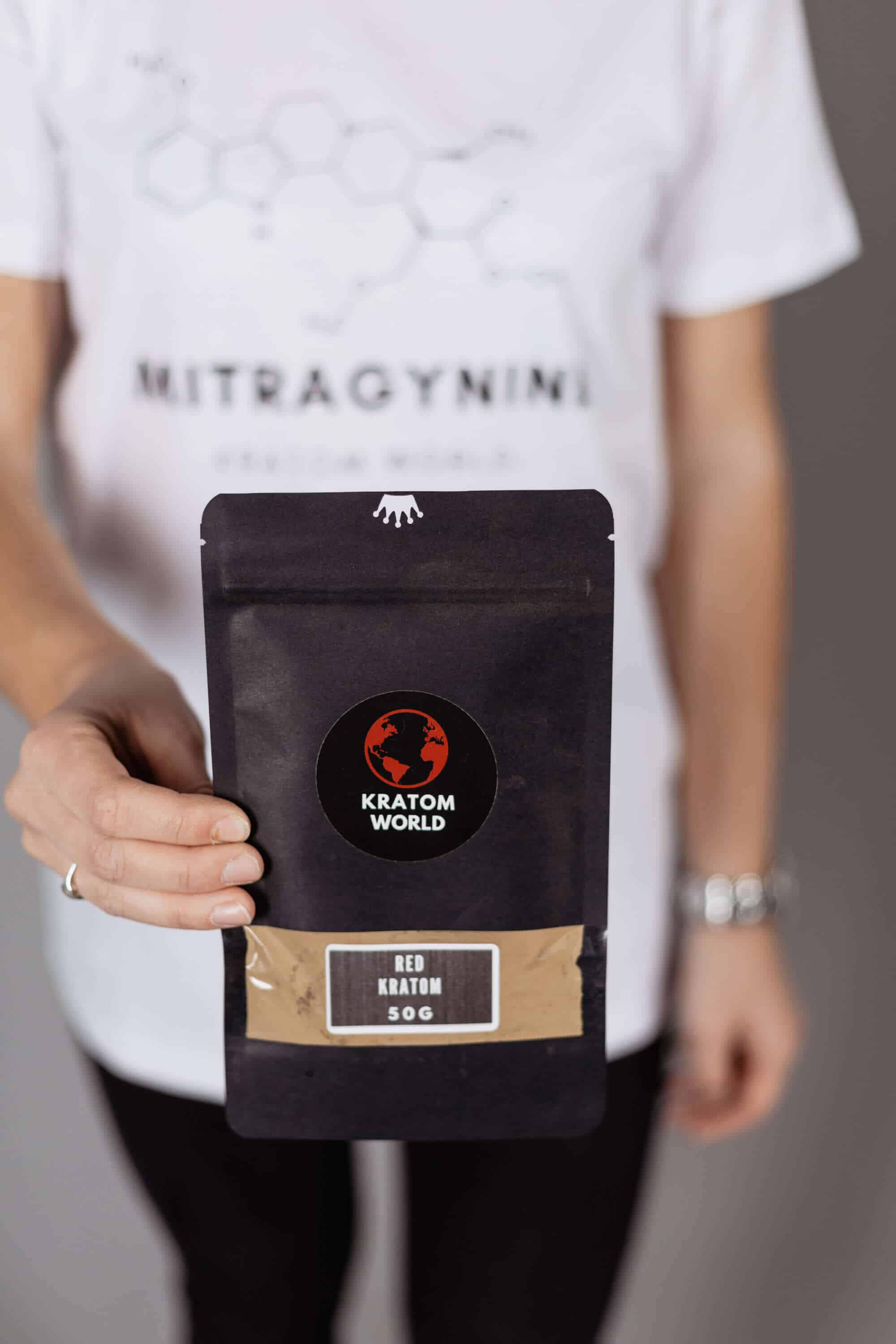 Дамска тениска Kratom World Mitragynine с червен кратом