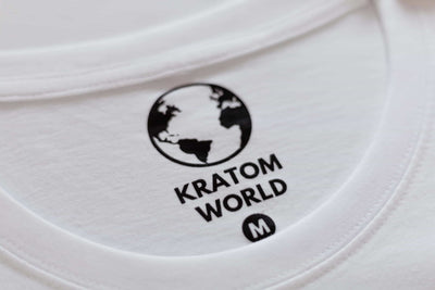Етикет за тениска Kratom World